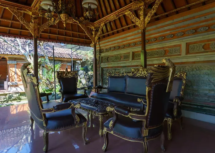 Saren Kauh Palaceॐ ゲストハウス ウブド